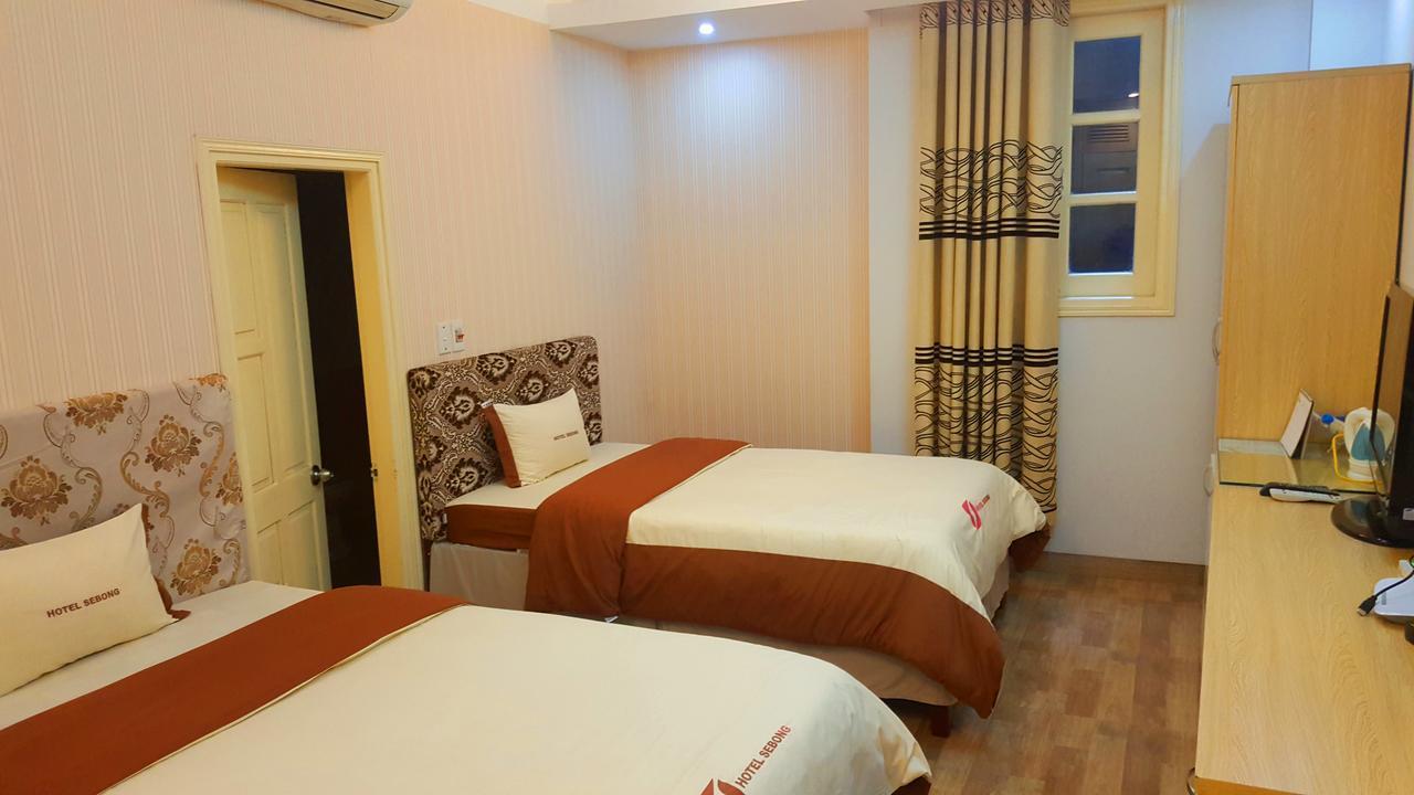 Sebong Hotel Hanoi Buitenkant foto