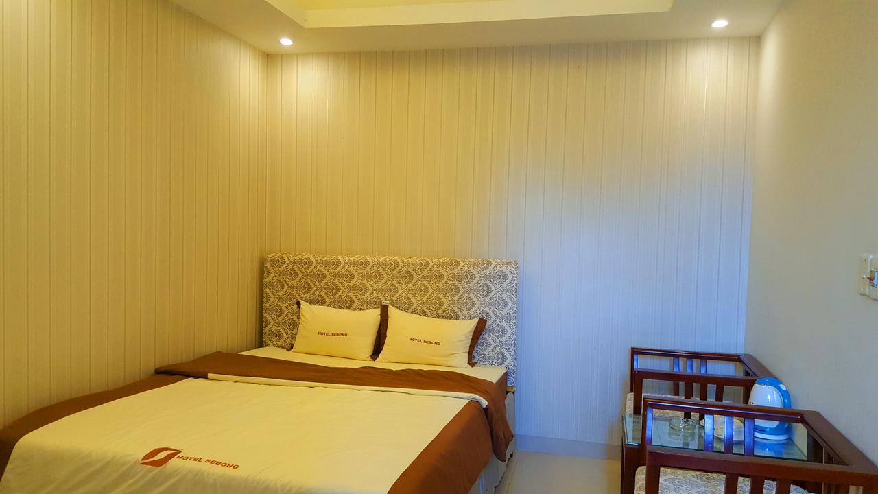 Sebong Hotel Hanoi Buitenkant foto